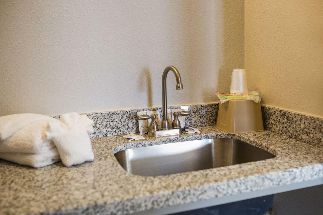بومونت Merit Inn And Suites المظهر الخارجي الصورة