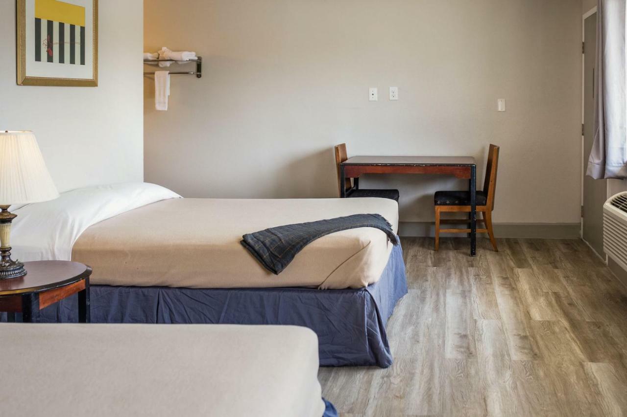 بومونت Merit Inn And Suites المظهر الخارجي الصورة