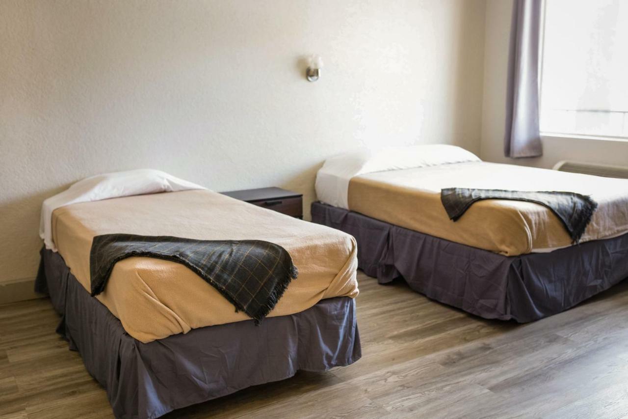 بومونت Merit Inn And Suites المظهر الخارجي الصورة